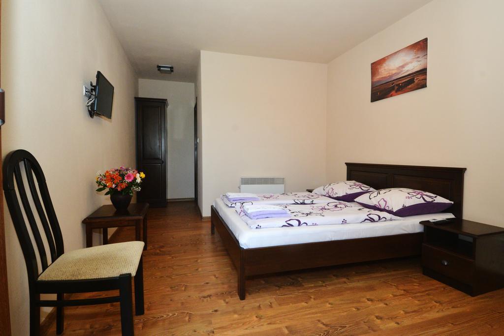 Vila Golful Dunarii Dubova Exterior foto