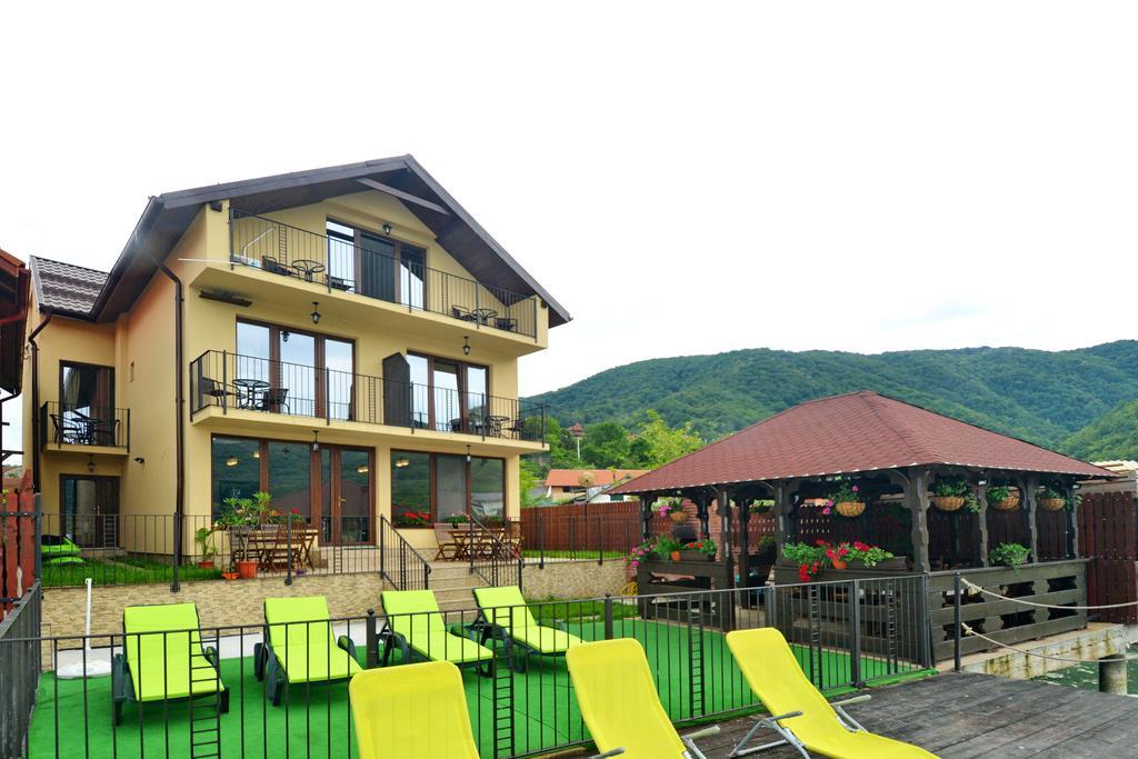 Vila Golful Dunarii Dubova Exterior foto